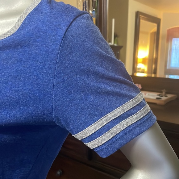 Jerzee’s NASA T-shirt - Picture 6 of 13